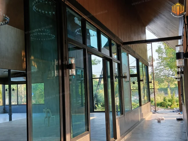 กั้นห้องกระจกเทมเปอร์ Frameless ติดตั้ง นนทบุรี กทม - We Wealthtrading